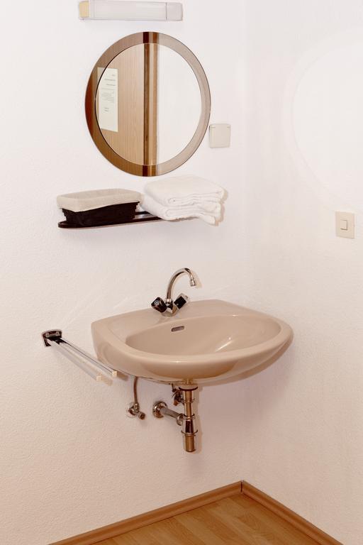 Altes Almhaus Hotel Maria Lankowitz Habitación foto